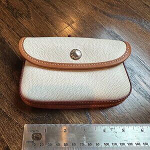 NWOT - Dooney & Bourke CREAM Color Leather Wristlet